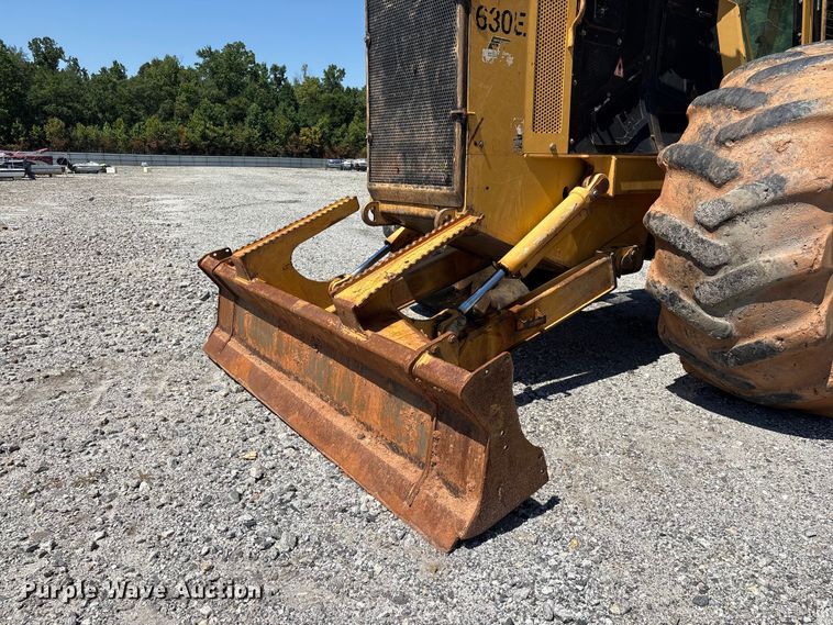 image for item YA6154 2015 TigerCat 630E skidder