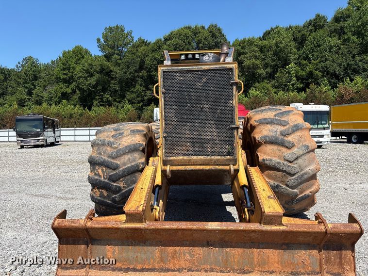 image for item YA6154 2015 TigerCat 630E skidder