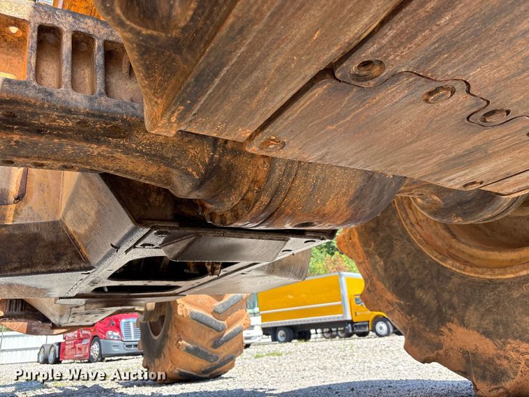 image for item YA6154 2015 TigerCat 630E skidder