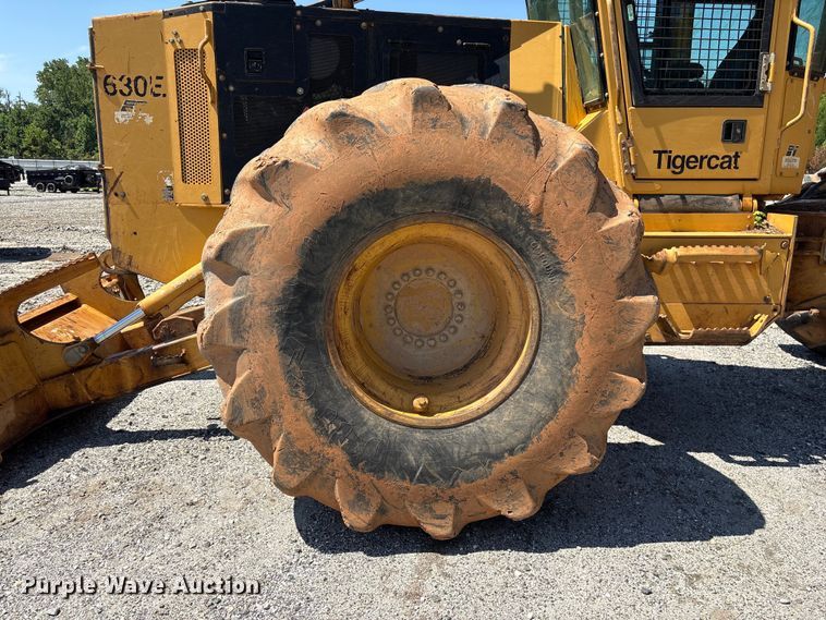 image for item YA6154 2015 TigerCat 630E skidder