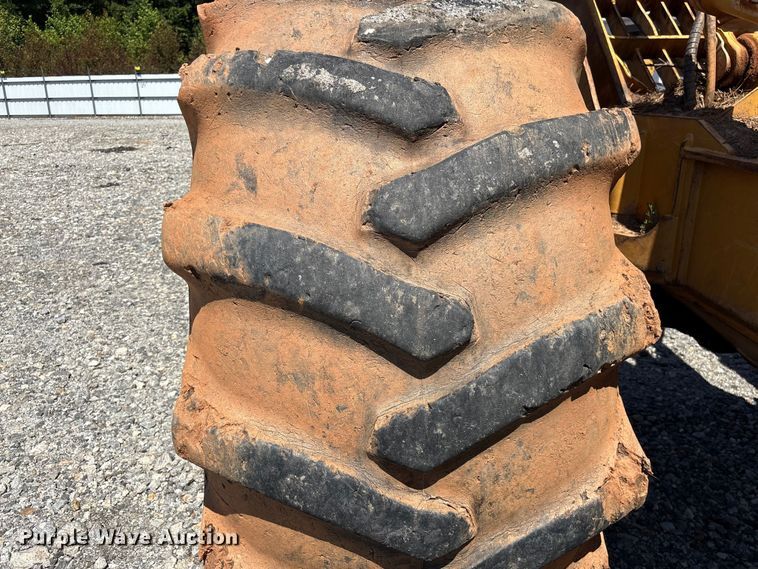 image for item YA6154 2015 TigerCat 630E skidder