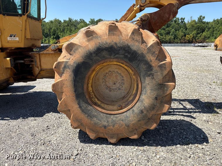 image for item YA6154 2015 TigerCat 630E skidder