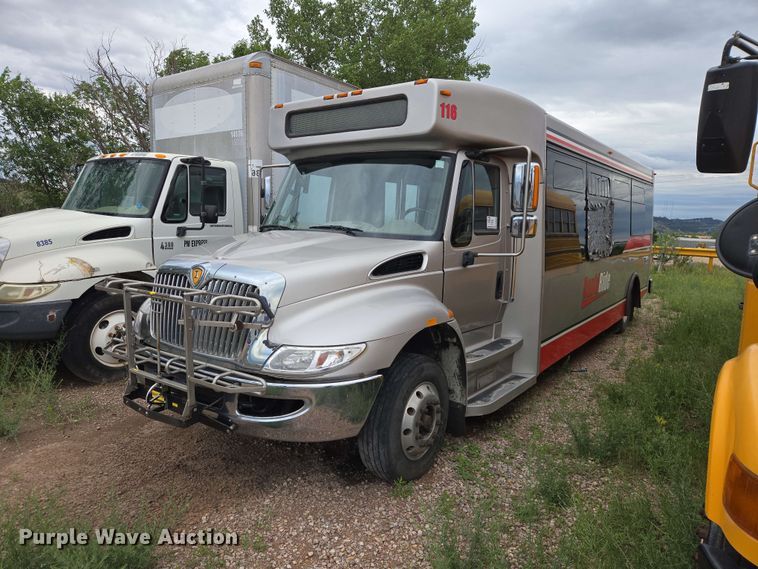 image for item DQ0000 2016 IC Corporation Eldorado shuttle bus