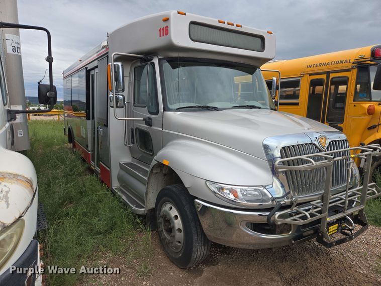 image for item DQ0000 2016 IC Corporation Eldorado shuttle bus