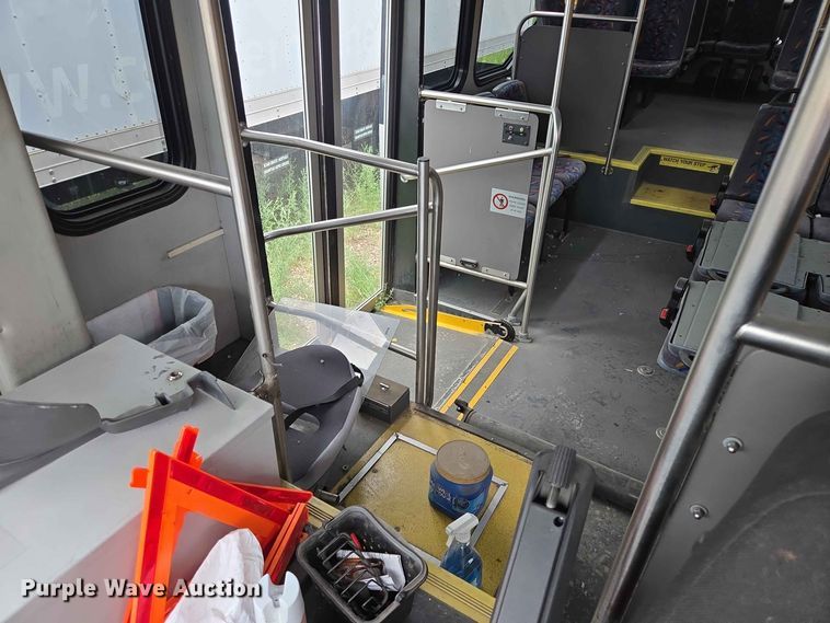image for item DQ0000 2016 IC Corporation Eldorado shuttle bus