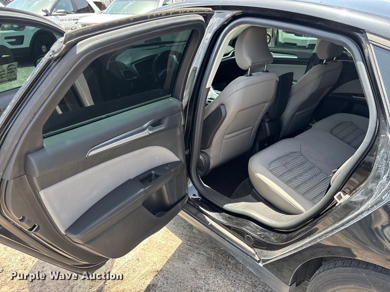 image for item DU6401 2016 Ford Fusion 