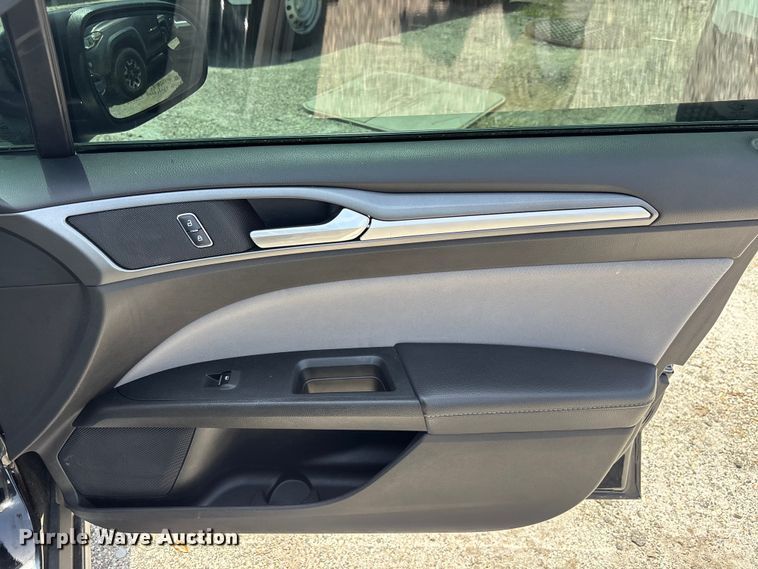 image for item DU6401 2016 Ford Fusion 