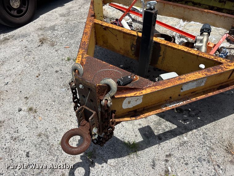 image for item DU6402 2004 Belshe equipment trailer