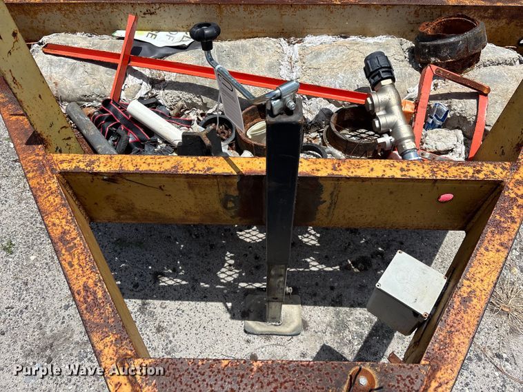 image for item DU6402 2004 Belshe equipment trailer