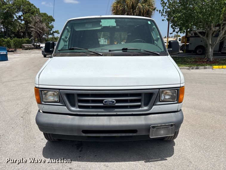 image for item DU6403 2006 Ford E250 van