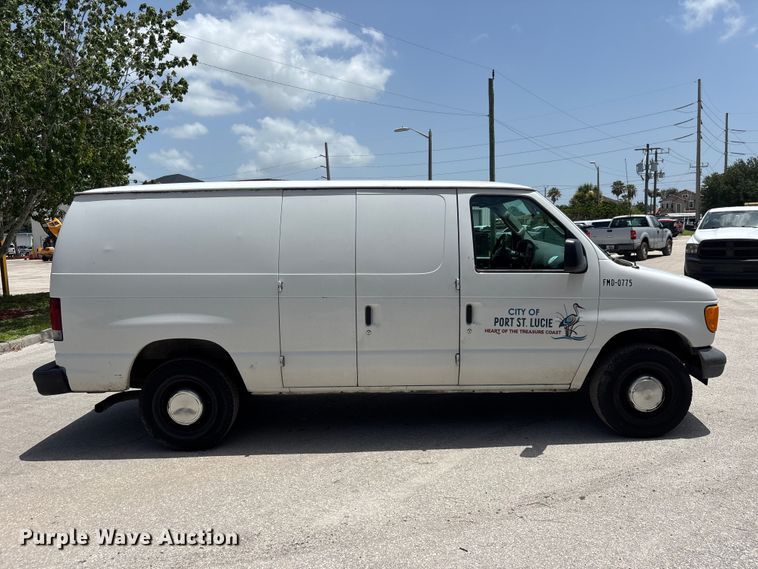 image for item DU6403 2006 Ford E250 van