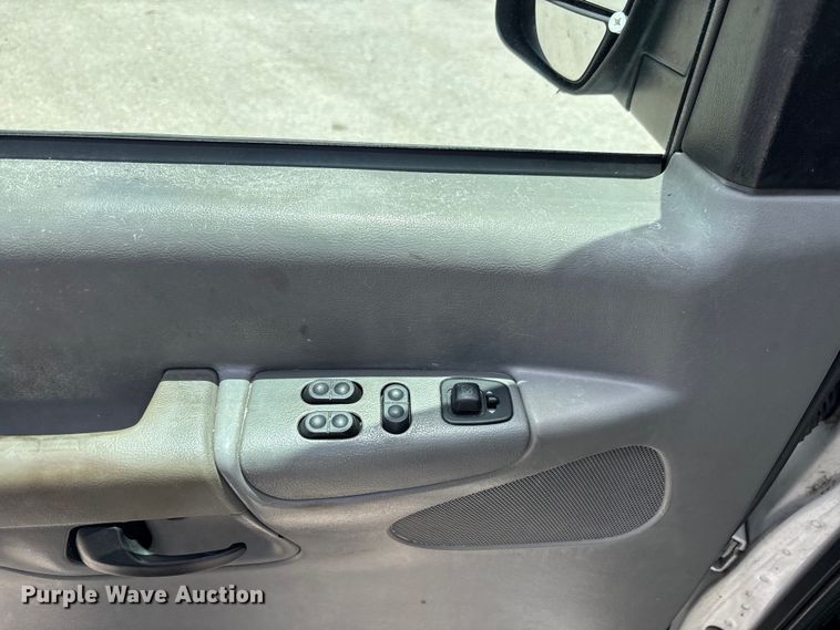 image for item DU6403 2006 Ford E250 van