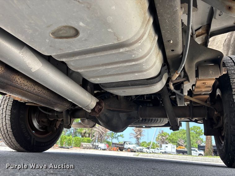 image for item DU6403 2006 Ford E250 van