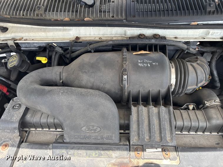 image for item DU6403 2006 Ford E250 van