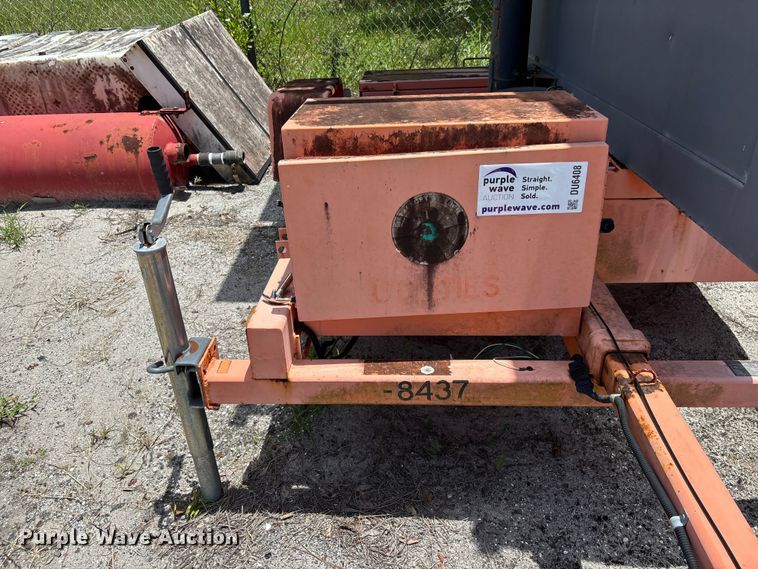 image for item DU6408 2004 American Signal Company message board trailer