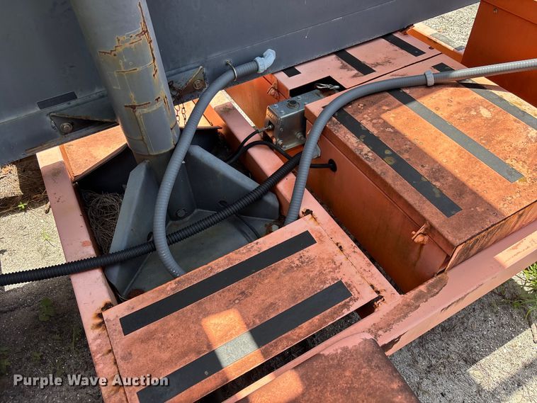 image for item DU6408 2004 American Signal Company message board trailer