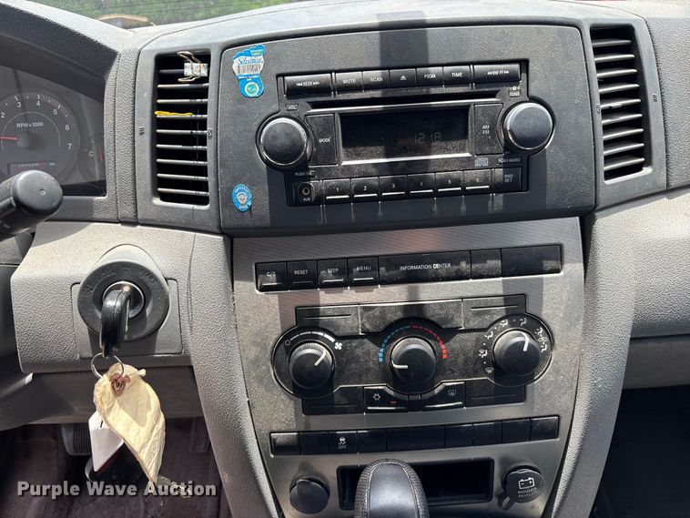 image for item DU6409 2006 Jeep Grand Cherokee SUV