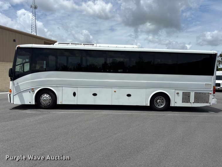 image for item DU6416 2009 Freightliner XB transit bus