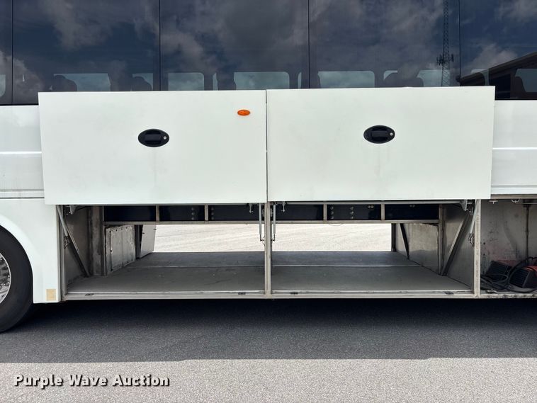 image for item DU6416 2009 Freightliner XB transit bus
