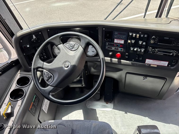 image for item DU6416 2009 Freightliner XB transit bus