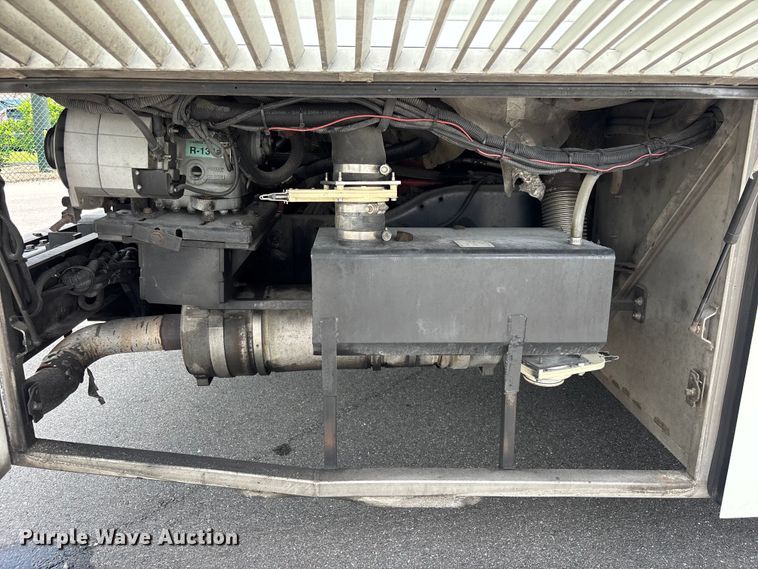 image for item DU6416 2009 Freightliner XB transit bus