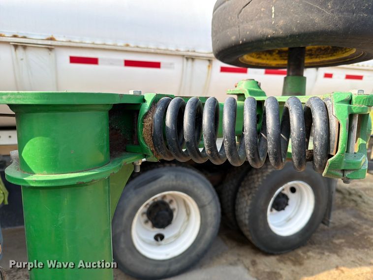 image for item DV8523 2019 John Deere M15 batwing rotary mower