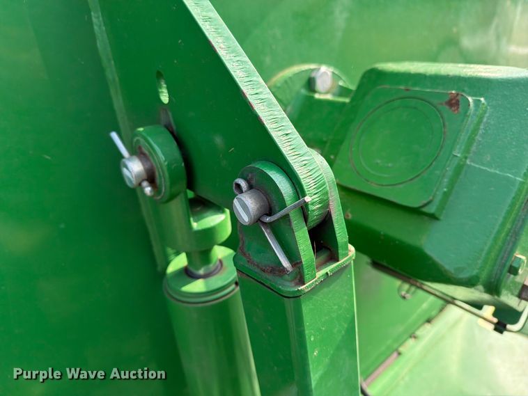 image for item DV8523 2019 John Deere M15 batwing rotary mower