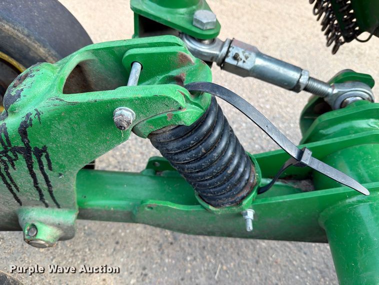image for item DV8523 2019 John Deere M15 batwing rotary mower