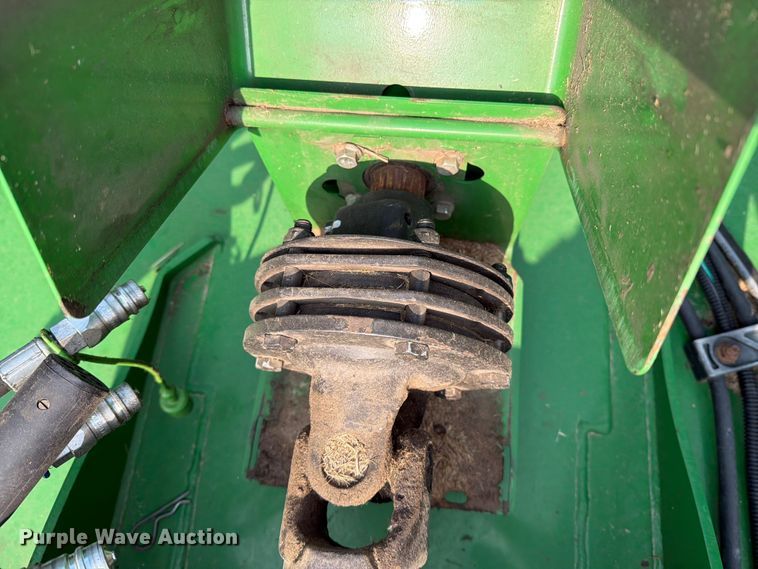 image for item DV8523 2019 John Deere M15 batwing rotary mower