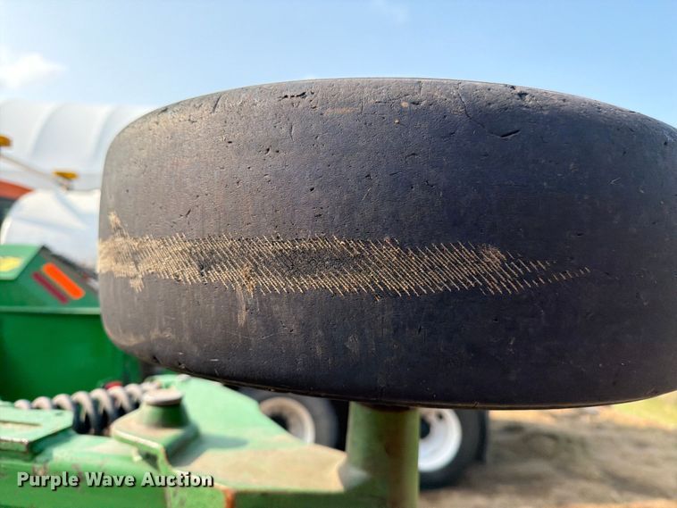 image for item DV8523 2019 John Deere M15 batwing rotary mower