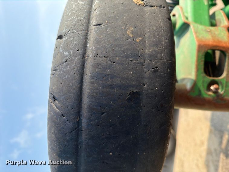 image for item DV8523 2019 John Deere M15 batwing rotary mower