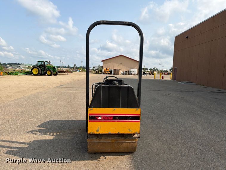 image for item DV8524 Stone WP3100R double drum vibratory roller