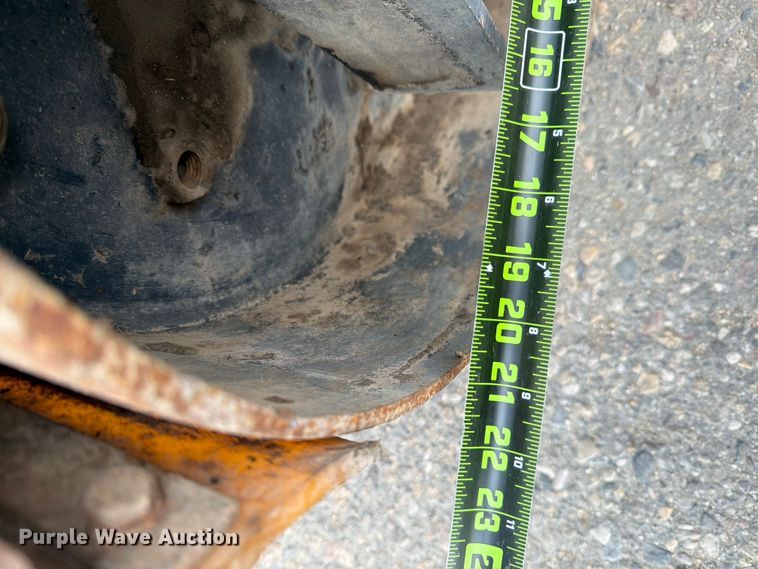 image for item DV8524 Stone WP3100R double drum vibratory roller