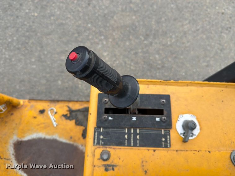 image for item DV8524 Stone WP3100R double drum vibratory roller