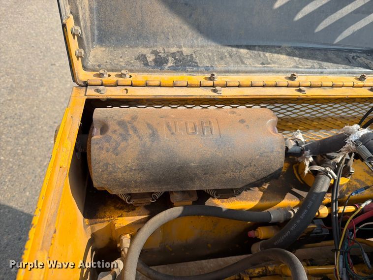 image for item DV8524 Stone WP3100R double drum vibratory roller