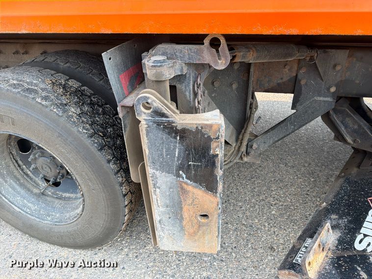 image for item DV8525 2013 International Workstar 7600 dump truck