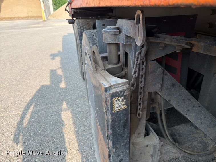 image for item DV8525 2013 International Workstar 7600 dump truck