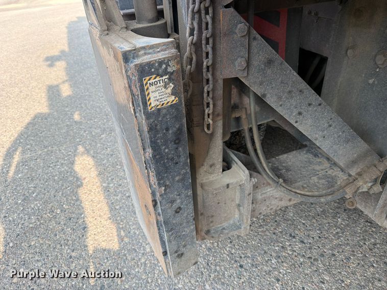 image for item DV8525 2013 International Workstar 7600 dump truck