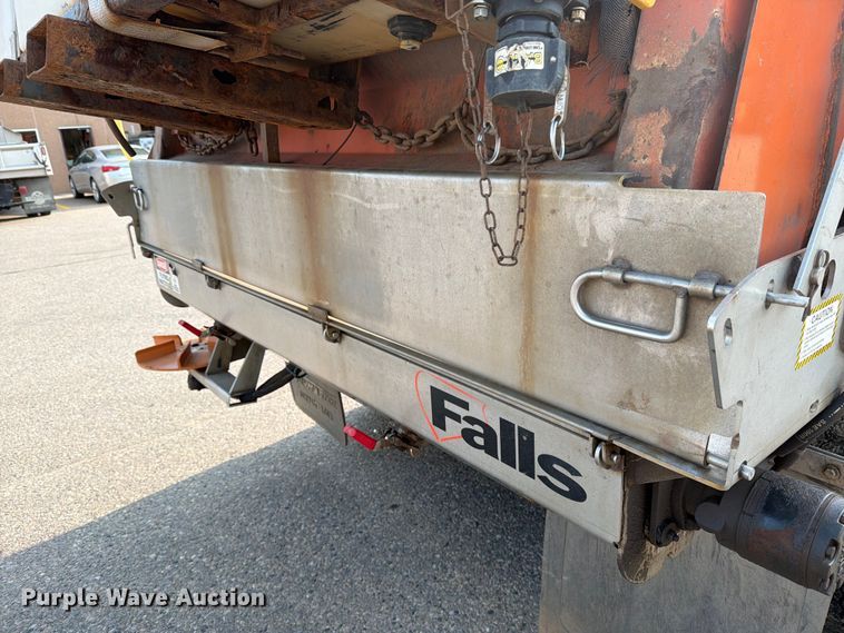 image for item DV8525 2013 International Workstar 7600 dump truck