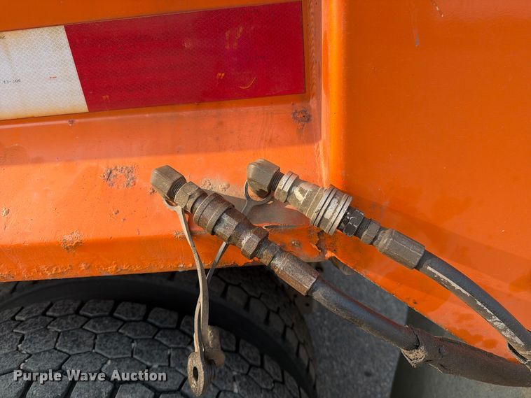 image for item DV8525 2013 International Workstar 7600 dump truck