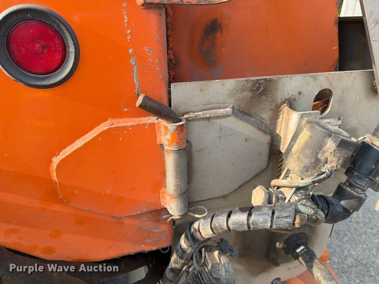 image for item DV8525 2013 International Workstar 7600 dump truck