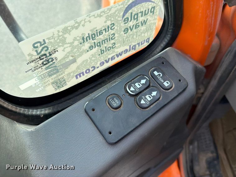image for item DV8525 2013 International Workstar 7600 dump truck