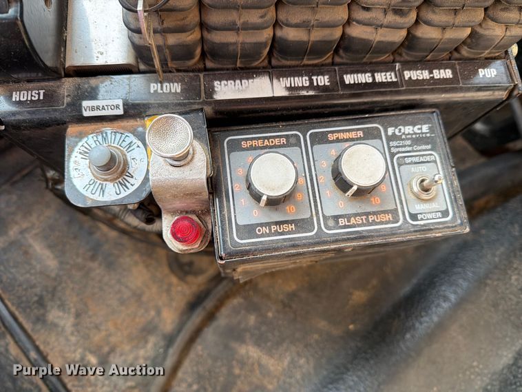 image for item DV8525 2013 International Workstar 7600 dump truck