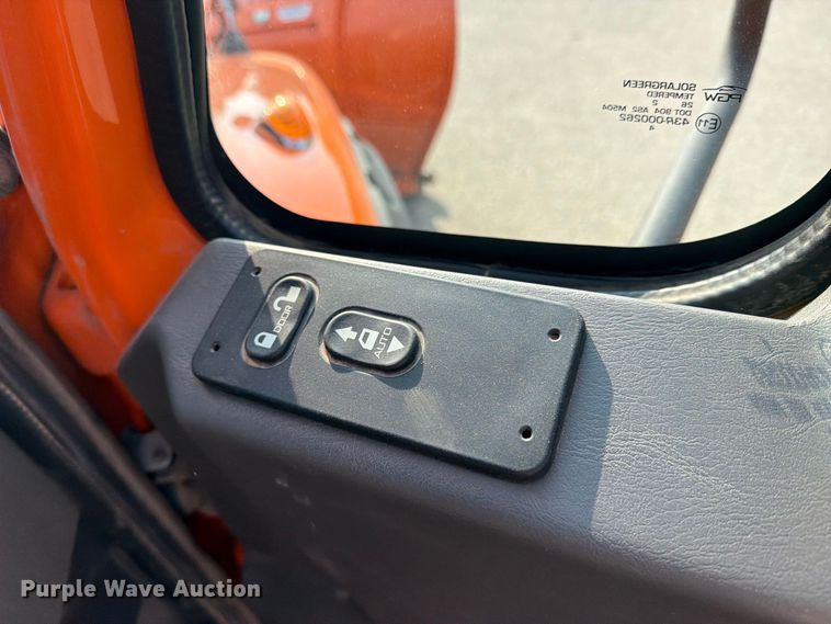 image for item DV8525 2013 International Workstar 7600 dump truck