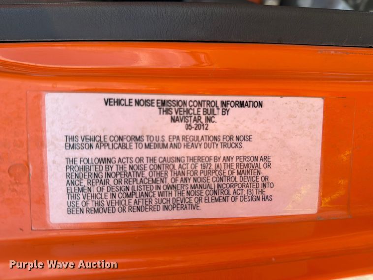 image for item DV8525 2013 International Workstar 7600 dump truck