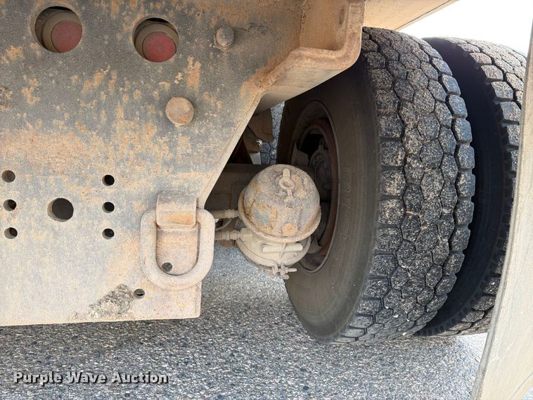 image for item DV8525 2013 International Workstar 7600 dump truck
