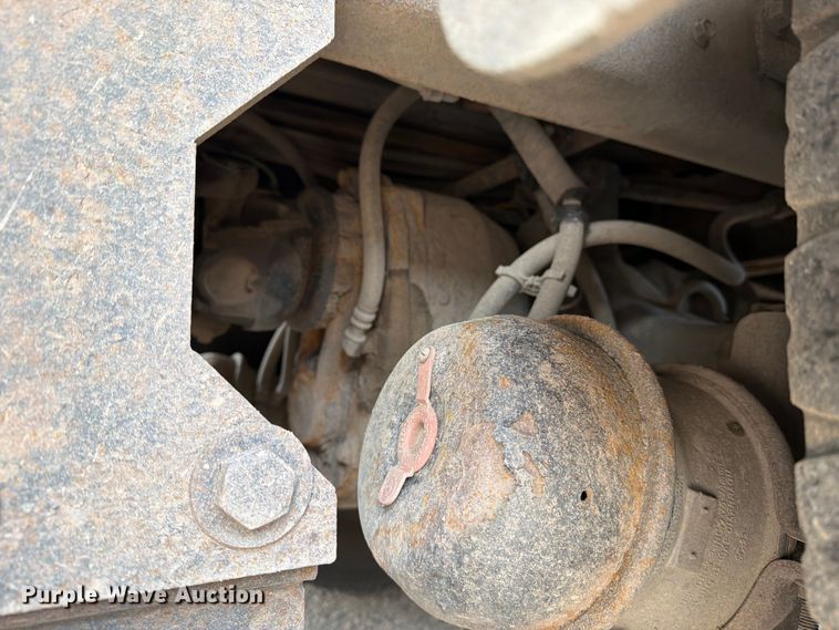 image for item DV8525 2013 International Workstar 7600 dump truck