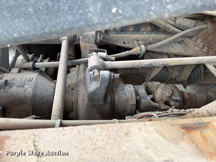 image for item DV8525 2013 International Workstar 7600 dump truck