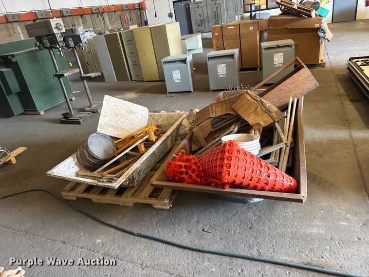 image for item DY3061 Masonry tools