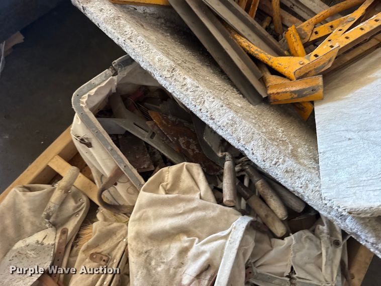 image for item DY3061 Masonry tools